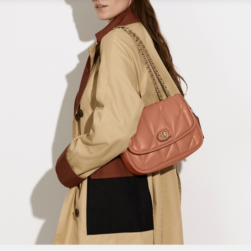 COACH QUILTED MADISON - Picture 7 of 12